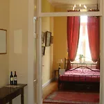 Gæstehus Chateau Neufays 4*
