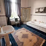 Chateau Neufays Casa de hóspedes 4*