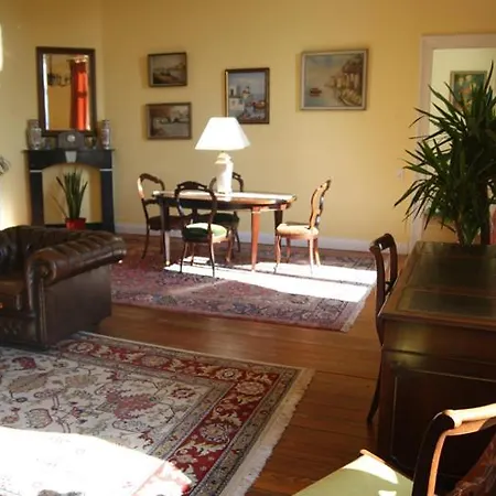 Πανσιόν Chateau Neufays