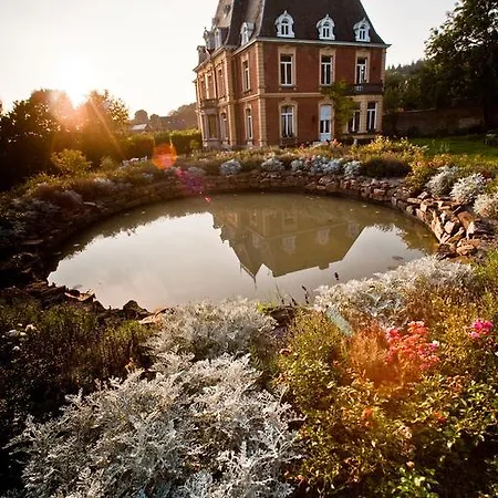 Πανσιόν Chateau Neufays 4*